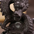 Brûleur d'encens dragon, détail sculpture artisanale